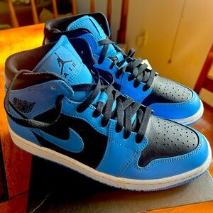 Nike Air Jordan 1 Mid size 7.5 men’s